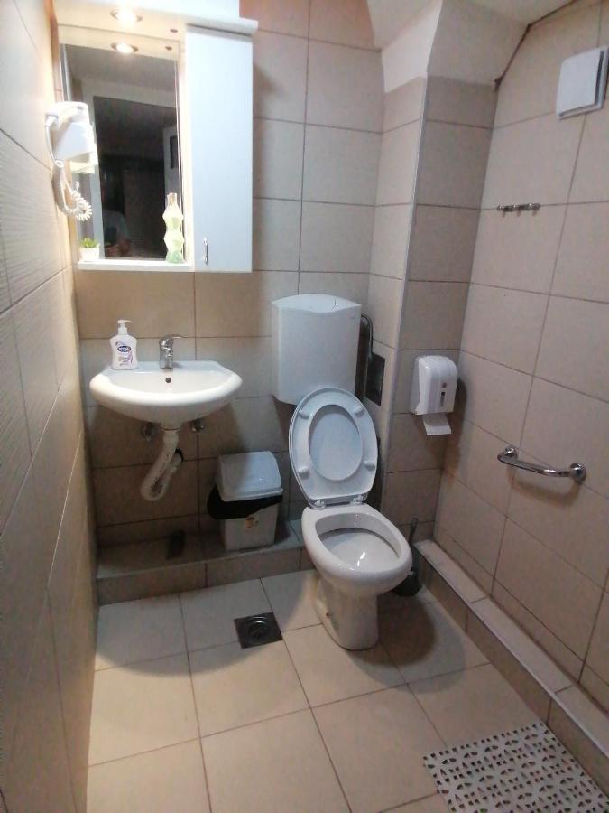 Apartments Sofija Nisz Zewnętrze zdjęcie