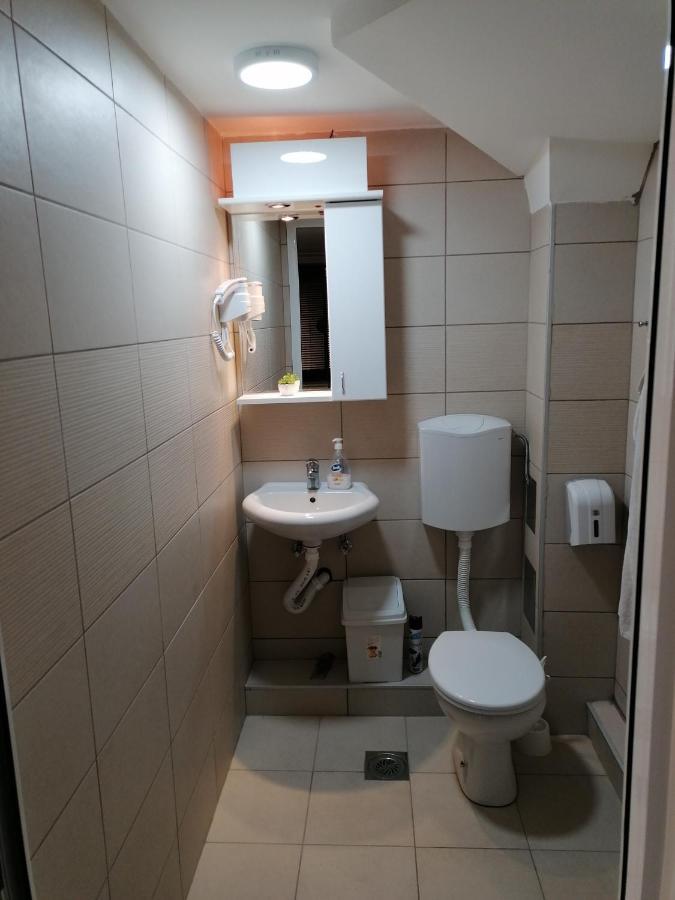 Apartments Sofija Nisz Zewnętrze zdjęcie