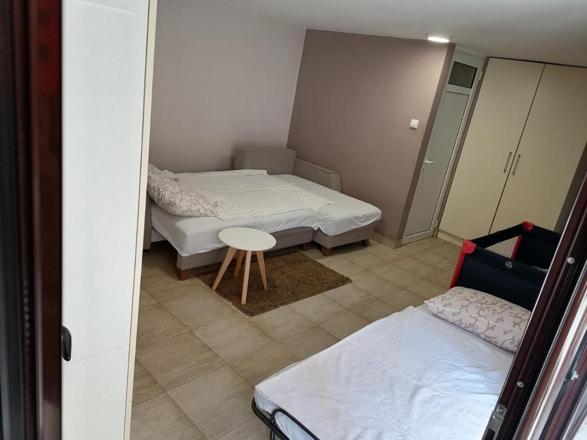 Apartments Sofija Nisz Zewnętrze zdjęcie