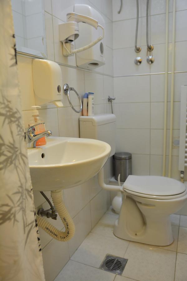 Apartments Sofija Nisz Zewnętrze zdjęcie